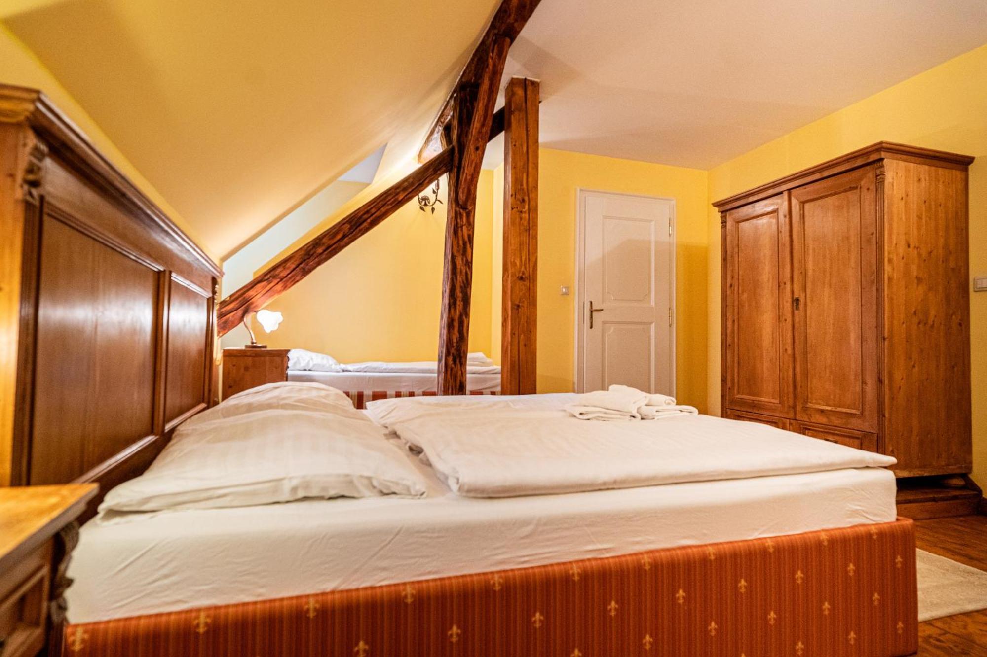 Penzion Cosmopolitan Ii. Banská Štiavnica Rom bilde