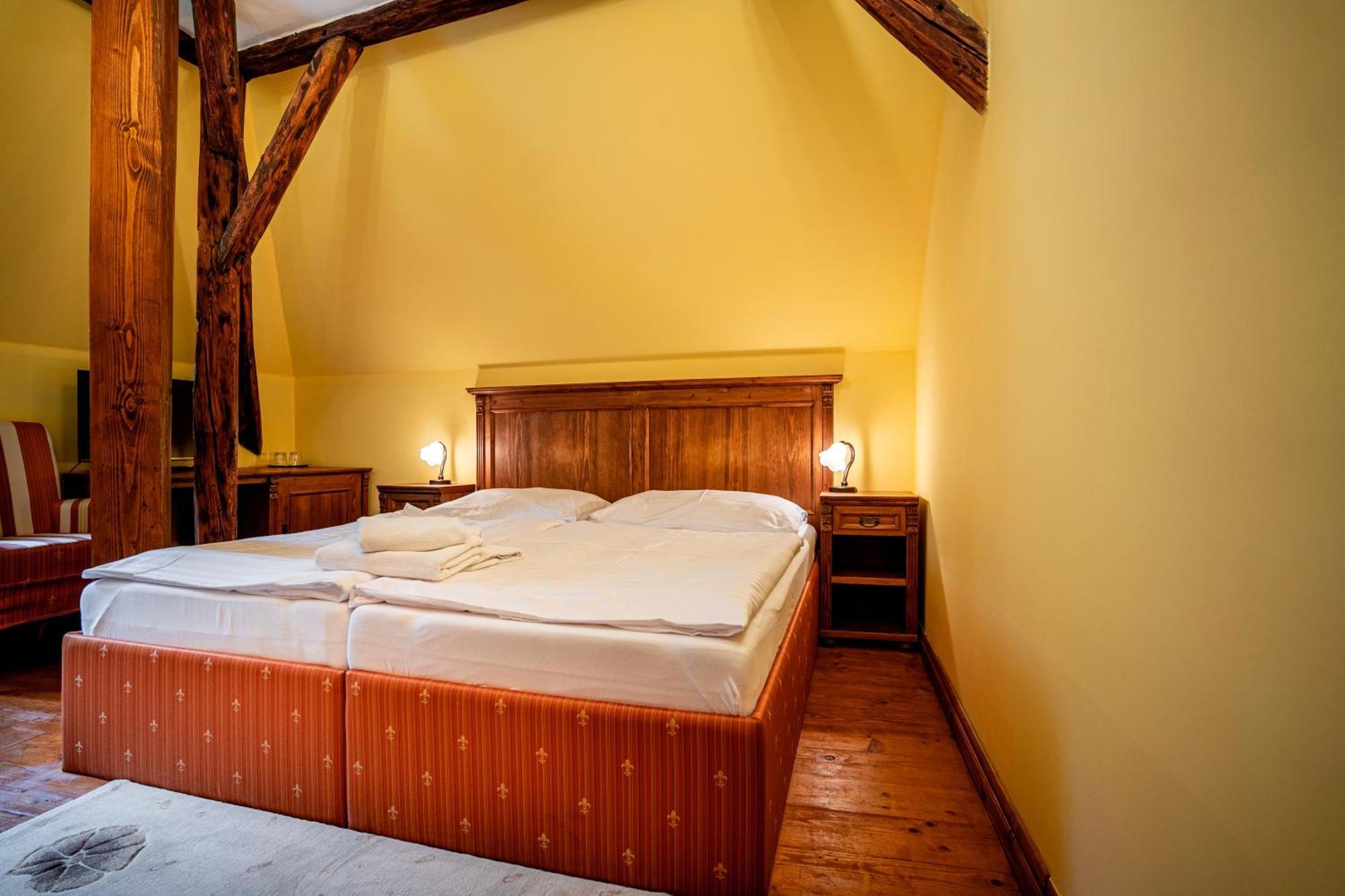 Penzion Cosmopolitan Ii. Banská Štiavnica Rom bilde