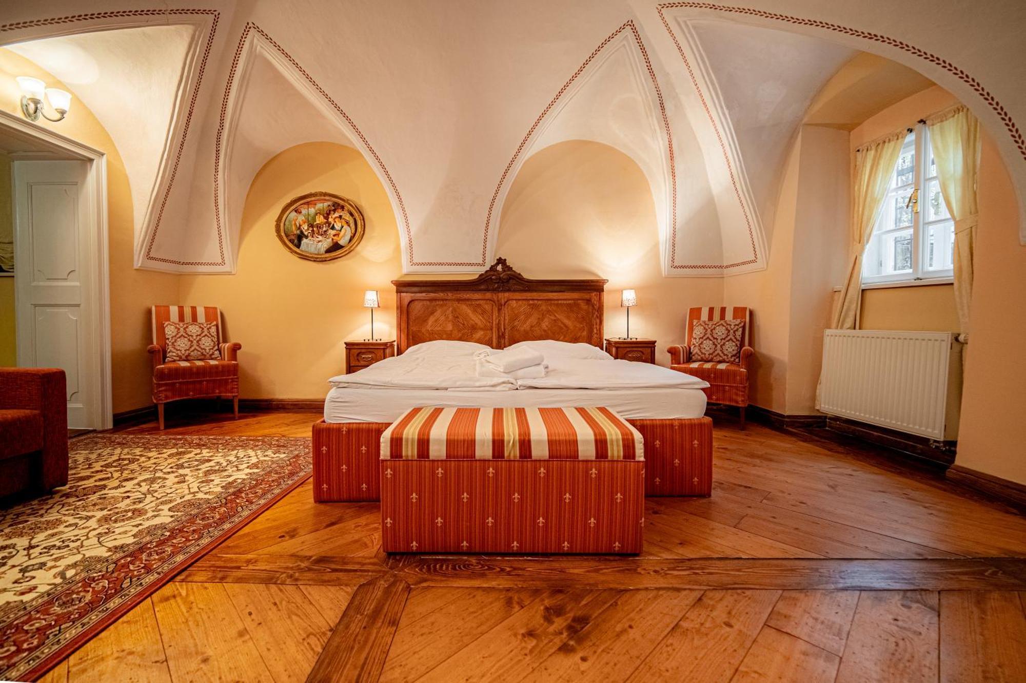 Penzion Cosmopolitan Ii. Banská Štiavnica Rom bilde