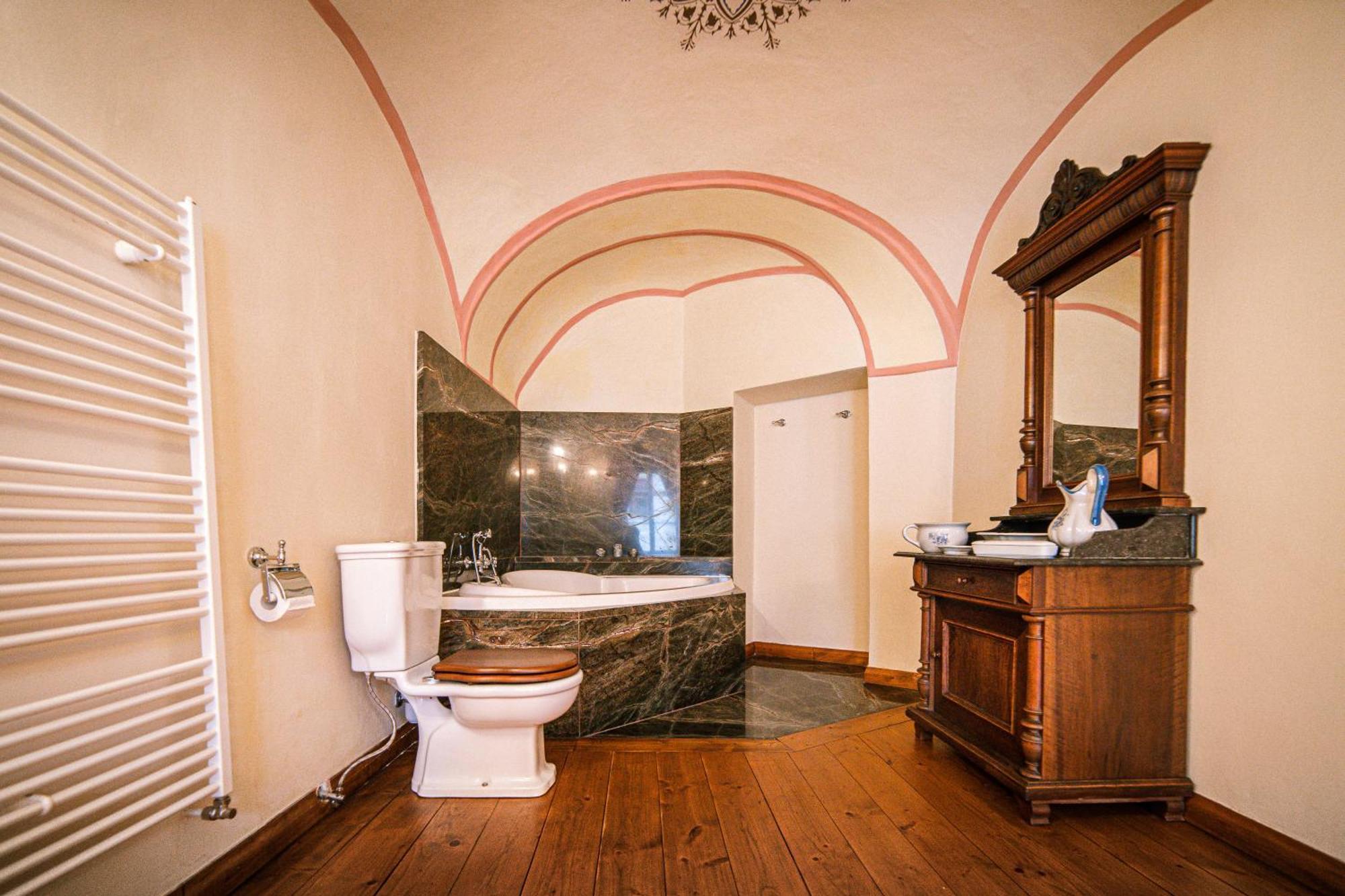Penzion Cosmopolitan Ii. Banská Štiavnica Rom bilde