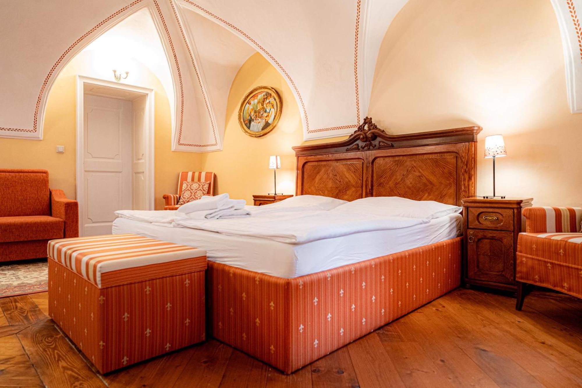 Penzion Cosmopolitan Ii. Banská Štiavnica Rom bilde